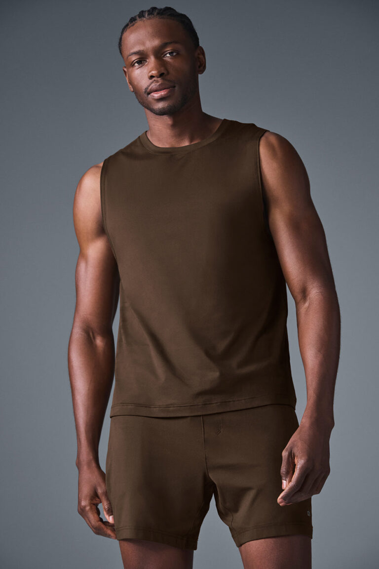 Майка Alo Yoga Conquer Muscle Tank «Espresso» Мужская