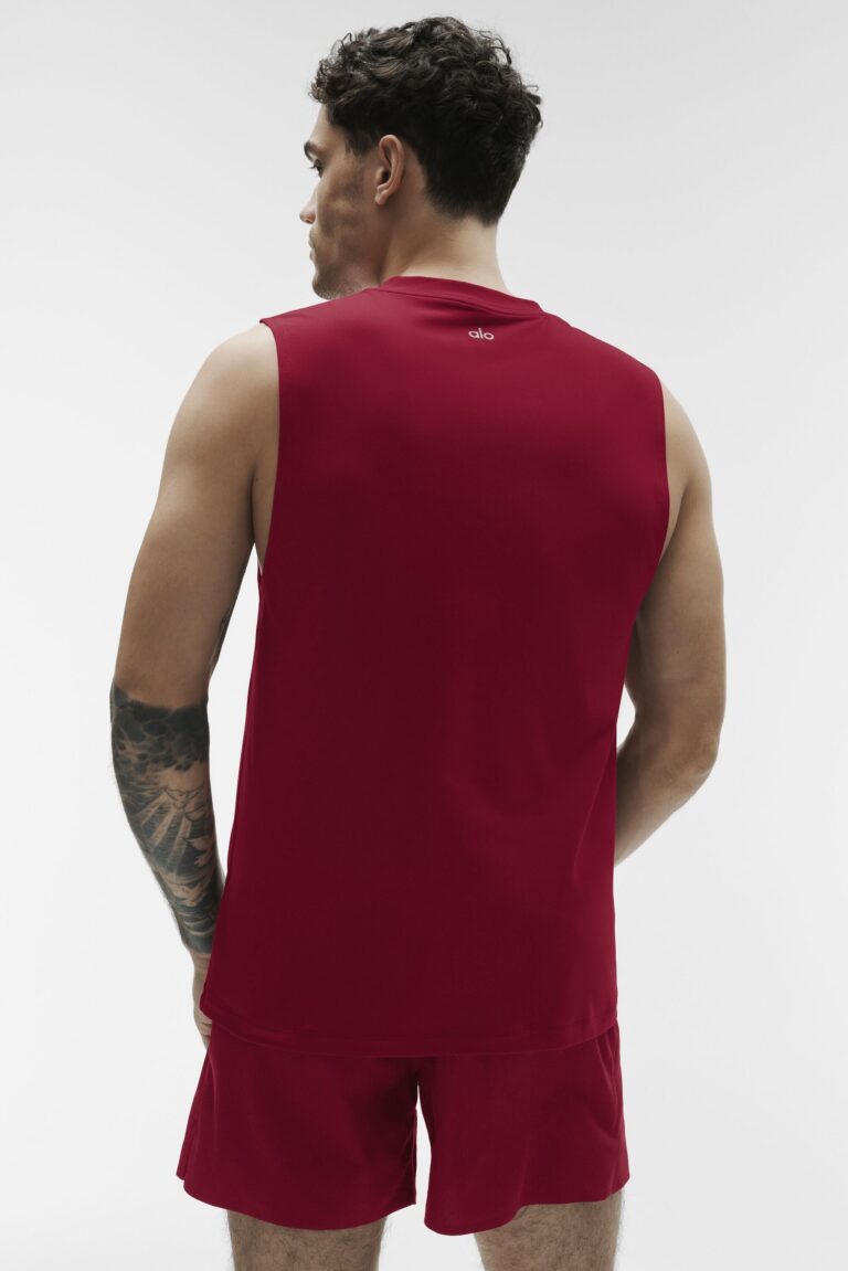 Майка Alo Yoga Conquer Muscle Tank «Garnet» Мужская