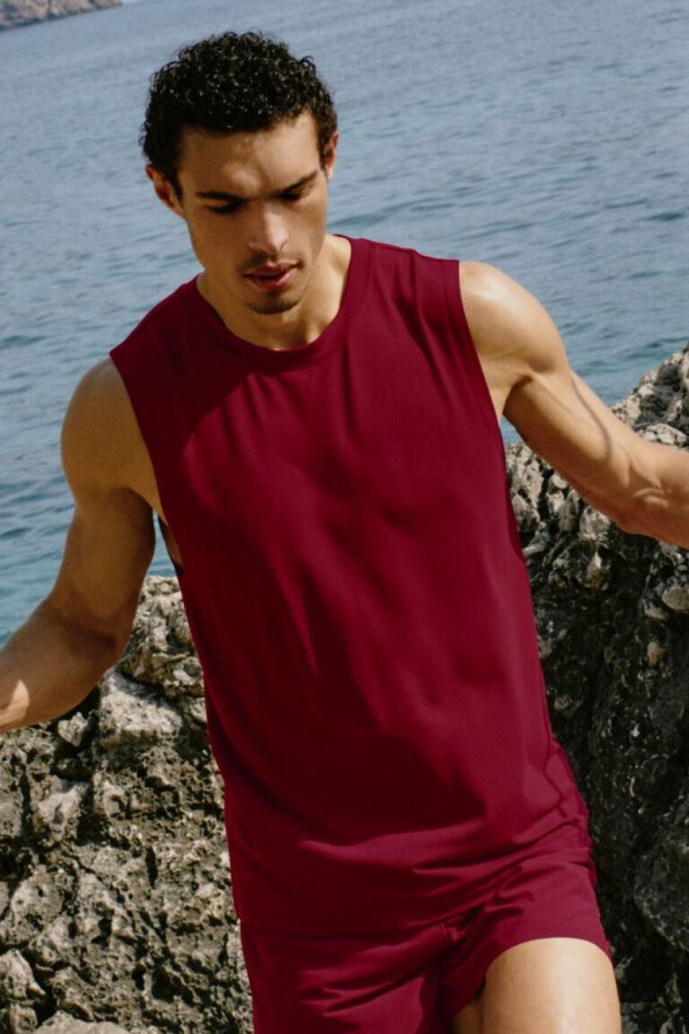 Майка Alo Yoga Conquer Muscle Tank «Garnet» Мужская