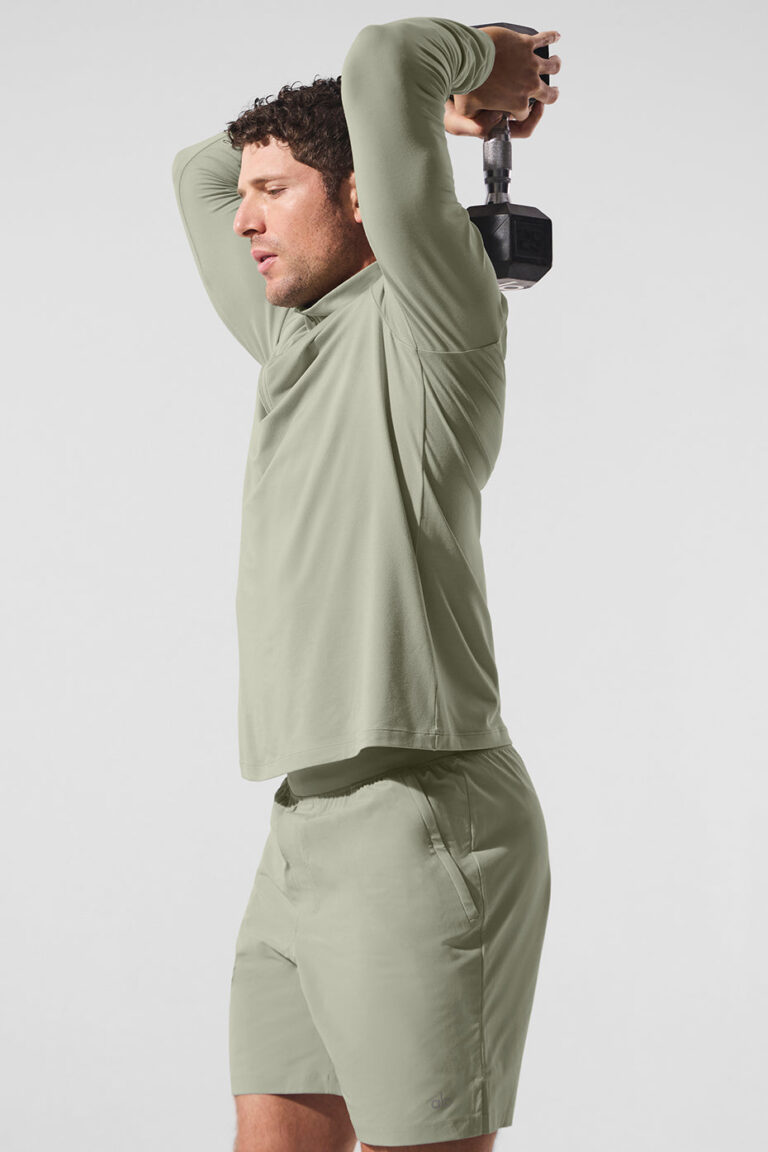 Лонгслив Alo Yoga Conquer 1/4 Zip Reform Long Sleeve «Limestone» Мужская