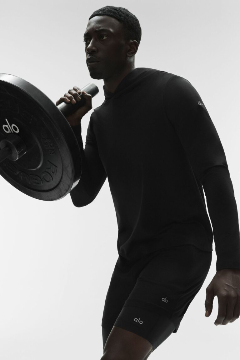 Лонгслив Alo Yoga Conquer Reform Long Sleeve With Hood «Black» Мужская