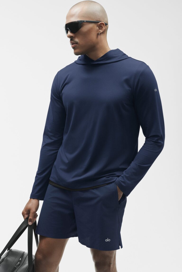 Лонгслив Alo Yoga Conquer Reform Long Sleeve With Hood «Navy» Мужская