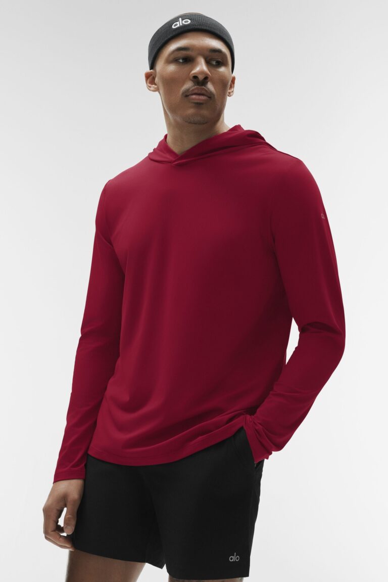Лонгслив Alo Yoga Conquer Reform Long Sleeve With Hood «Garnet» Мужская
