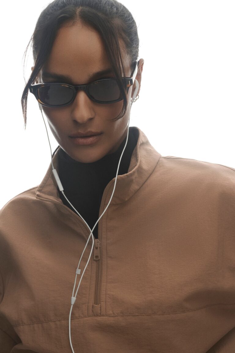 Свитшот Alo Yoga Light Weight Takeaway Track Pullover «Java Brown» Мужская