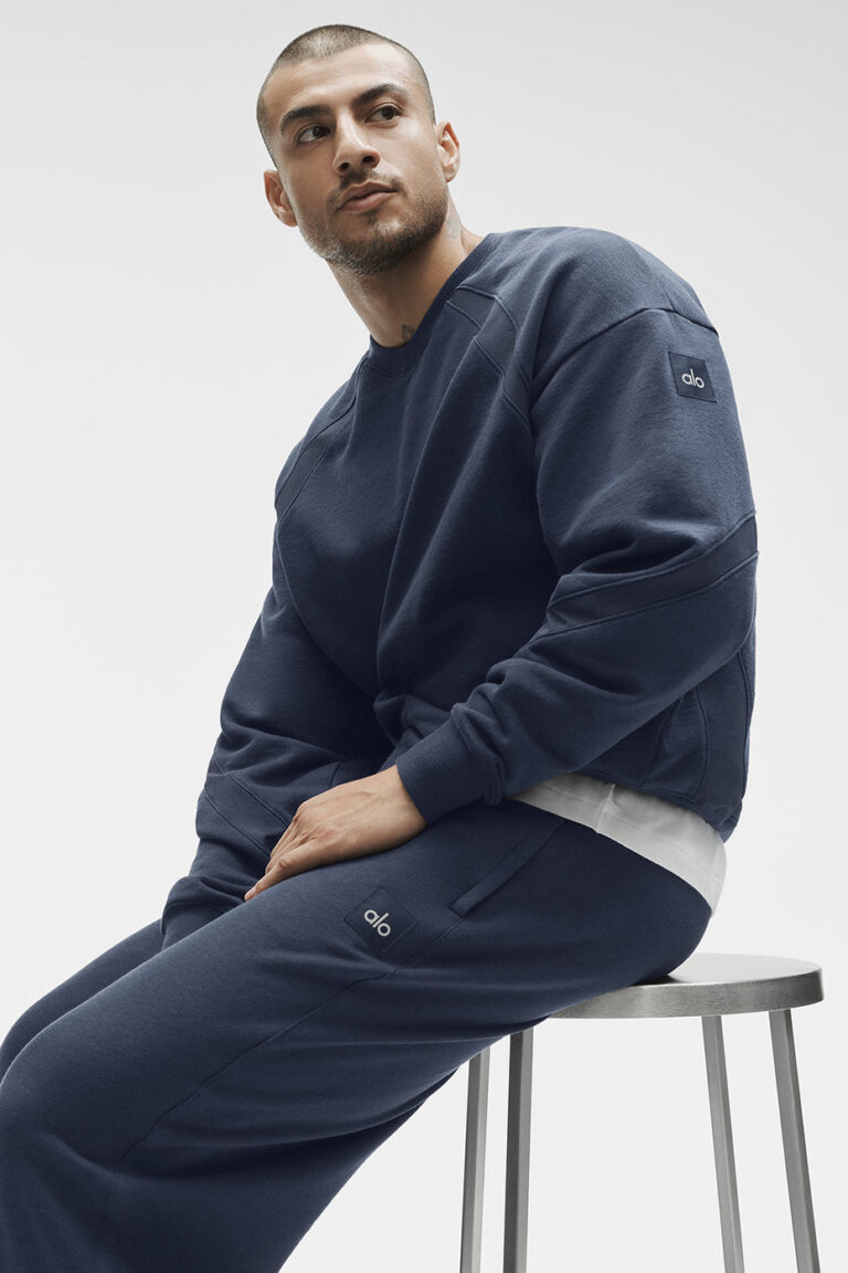 Свитшот Alo Yoga Field Crew Neck Sweatshirt «Navy» Мужская