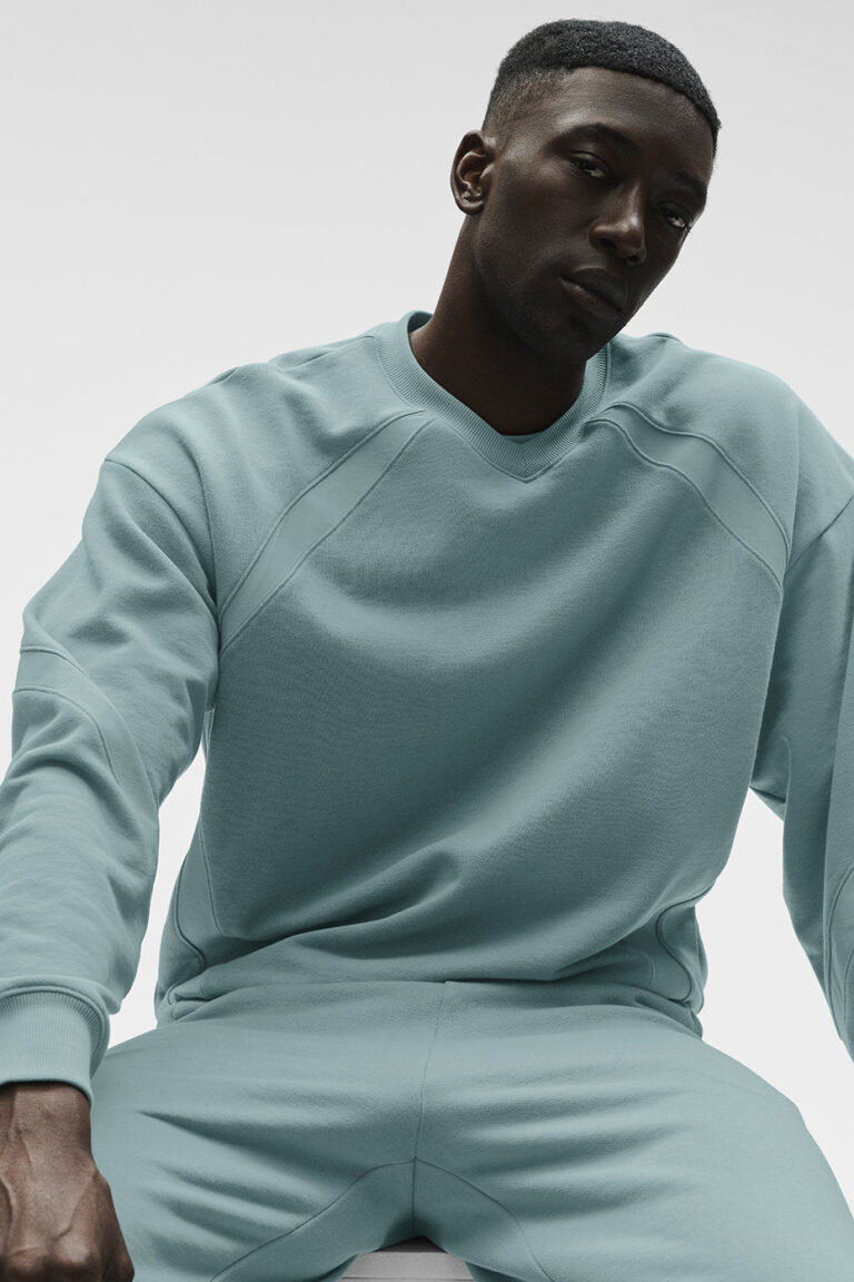 Свитшот Alo Yoga Field Crew Neck Sweatshirt «Desert Sage» Мужская