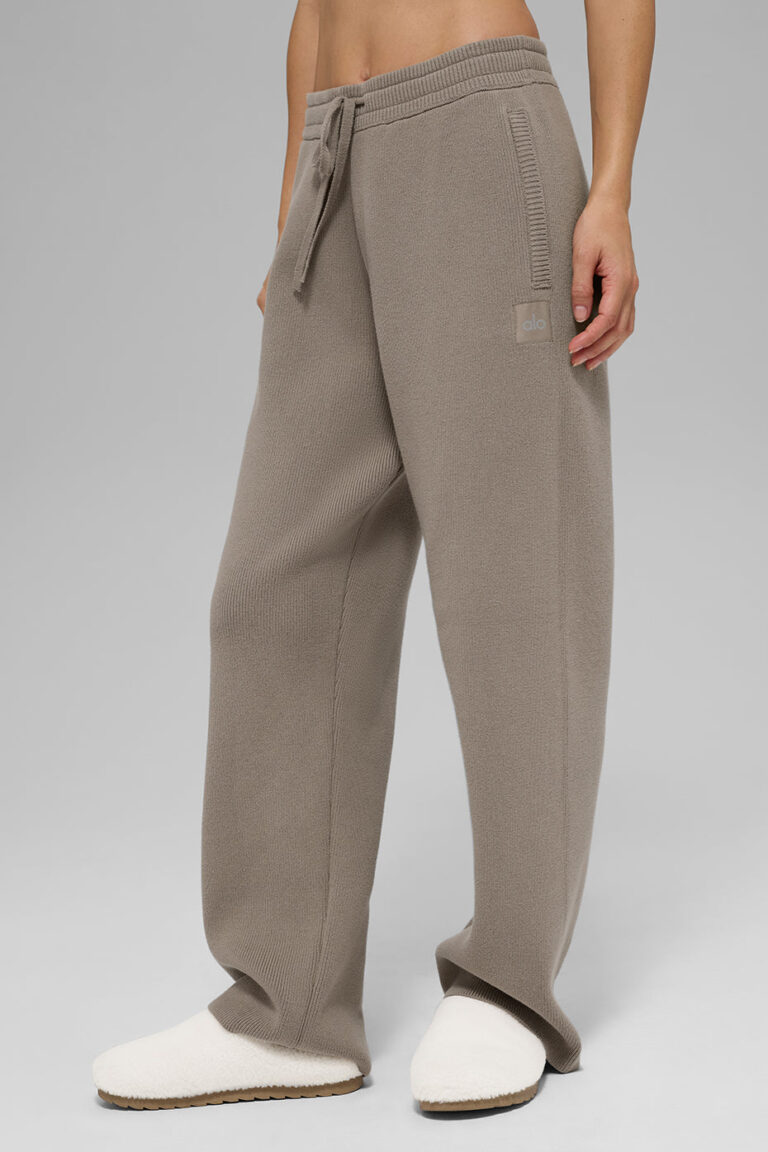Брюки Alo Yoga Scholar Straight Leg Sweatpant «Light Cocoa» Мужская