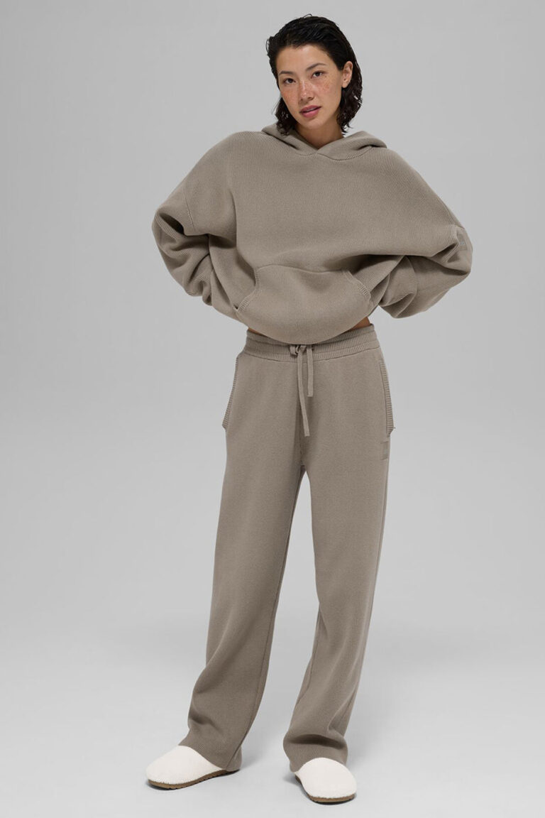 Брюки Alo Yoga Scholar Straight Leg Sweatpant «Light Cocoa» Мужская
