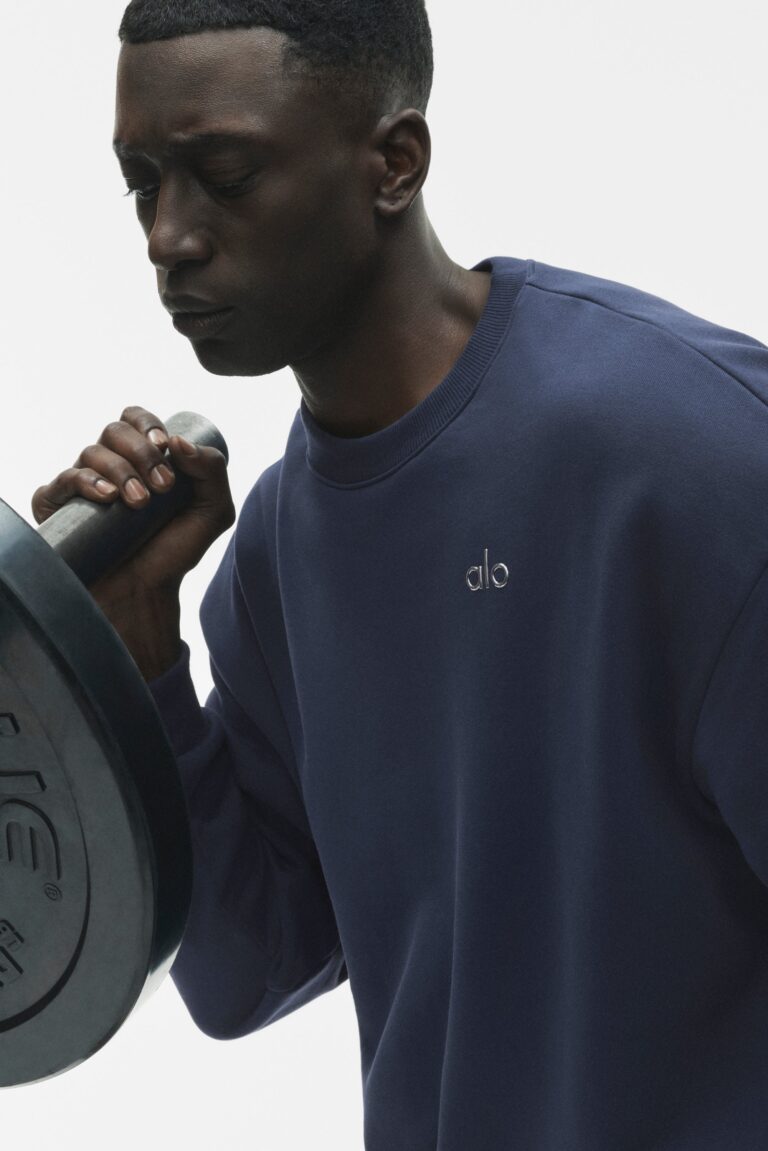 Свитшот Alo Yoga Accolade Crew Neck Pullover «Navy» Унисекс