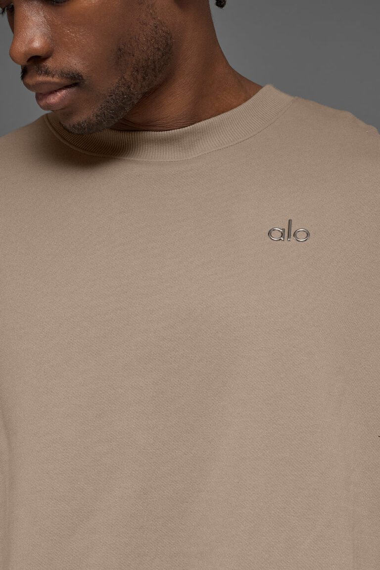 Свитшот Alo Yoga Accolade Crew Neck Pullover «Gravel» Унисекс