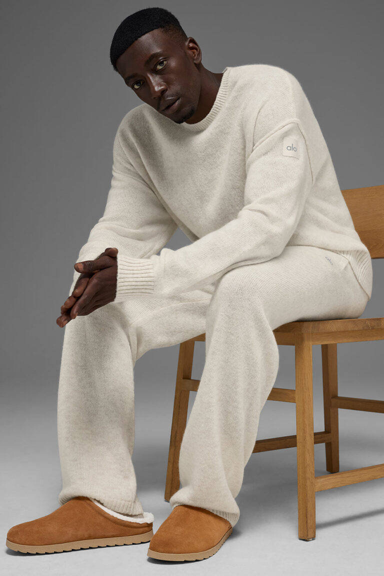 Свитер Alo Yoga Unisex Wool Cashmere New Class Crewneck Sweater «Bone» Унисекс