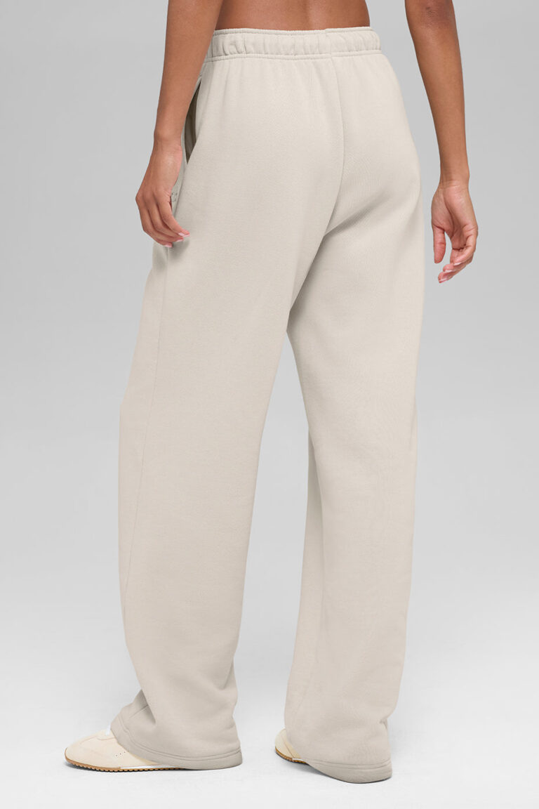 Брюки Alo Yoga Accolade Straight Leg Sweatpant «Bone» Унисекс