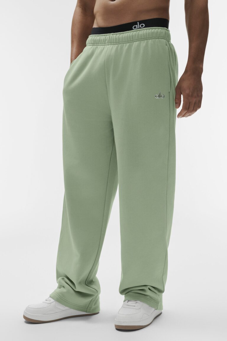 Брюки Alo Yoga Accolade Straight Leg Sweatpant «Dune Grass» Унисекс