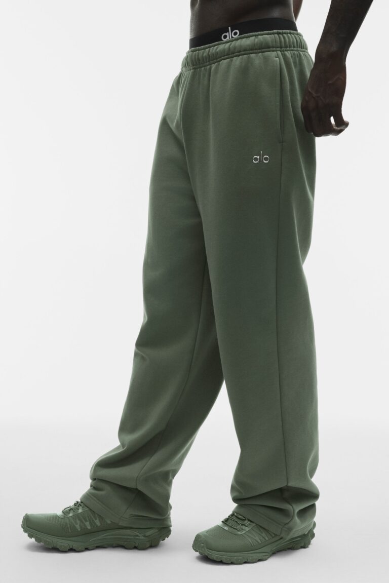 Брюки Alo Yoga Accolade Straight Leg Sweatpant «Bamboo Green» Унисекс