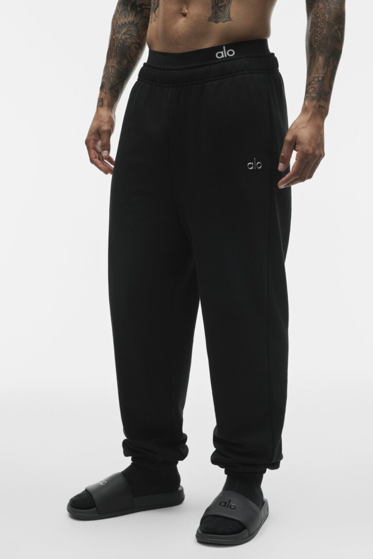 Брюки Alo Yoga Accolade Sweatpant «Black» Унисекс