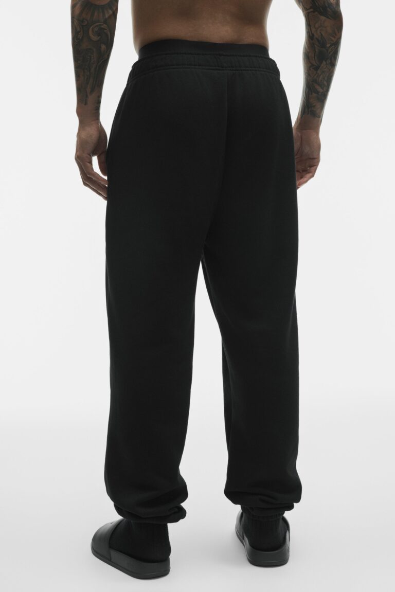 Брюки Alo Yoga Accolade Sweatpant «Black» Унисекс