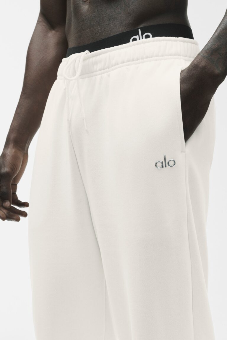 Брюки Alo Yoga Accolade Sweatpant «Ivory» Унисекс