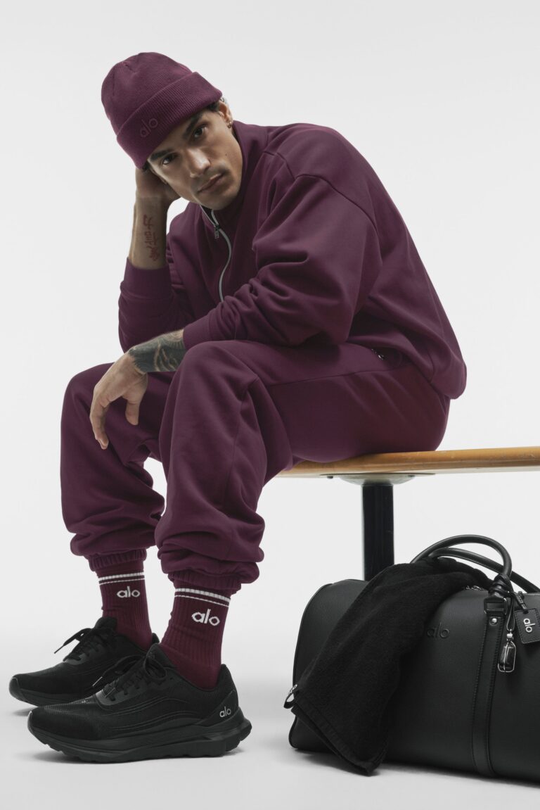 Брюки Alo Yoga Accolade Sweatpant «Rich Bordeaux» Унисекс