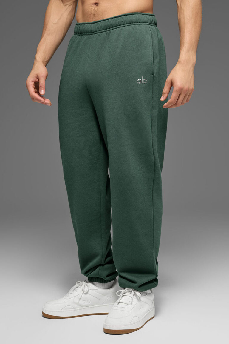 Брюки Alo Yoga Accolade Sweatpant «Clover Green» Унисекс