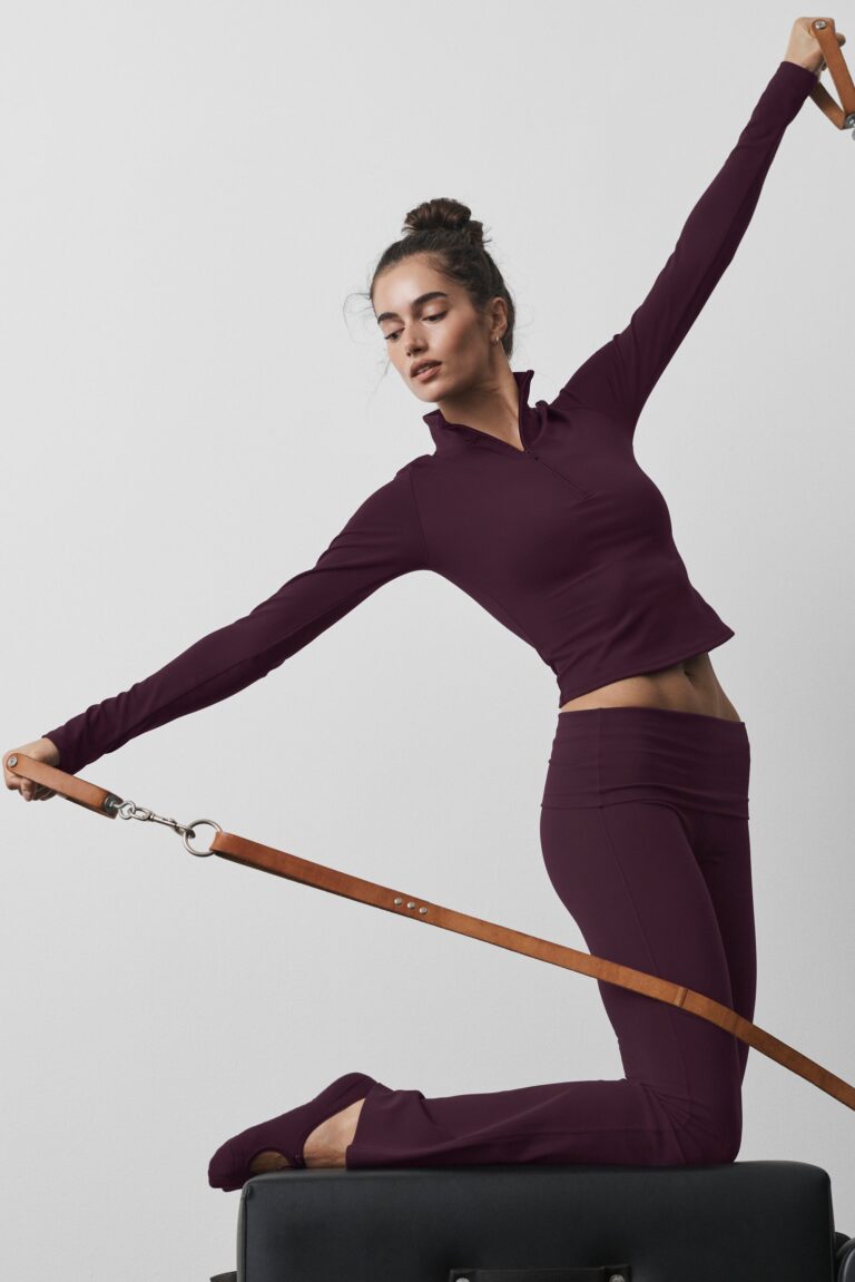 Лонгслив Alo Yoga ALO Softsculpt Precision 1/4 Zip Long Sleeve «Rich Bordeaux» Женская