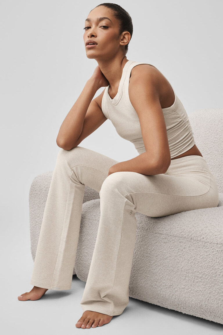 Брюки Alo Yoga Sway Bootcut Sweatpant «Oatmeal Heather» Женская