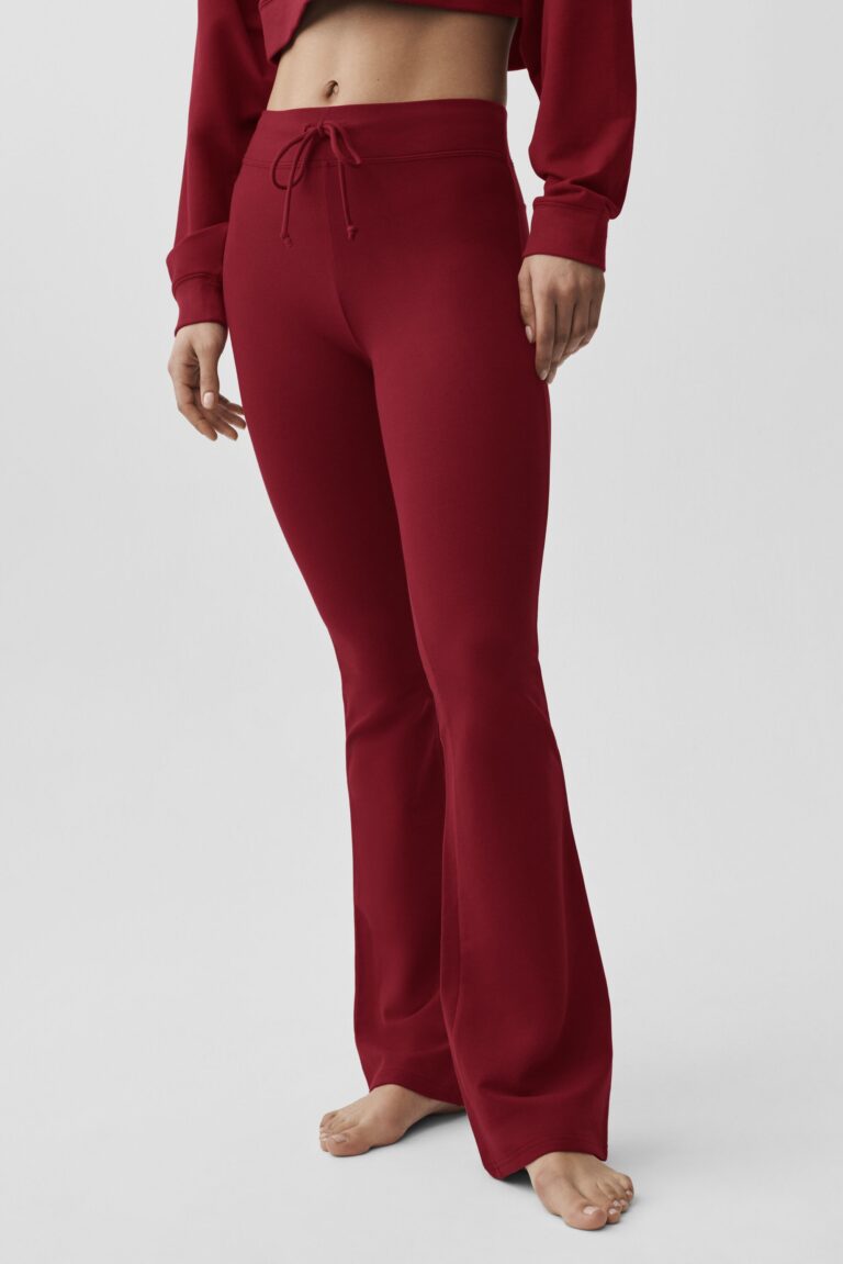 Брюки Alo Yoga Sway Bootcut Sweatpant «Summer Romance Red» Женская