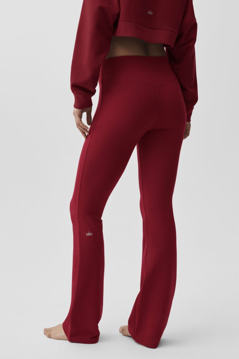 Брюки Alo Yoga Sway Bootcut Sweatpant «Summer Romance Red» Женская