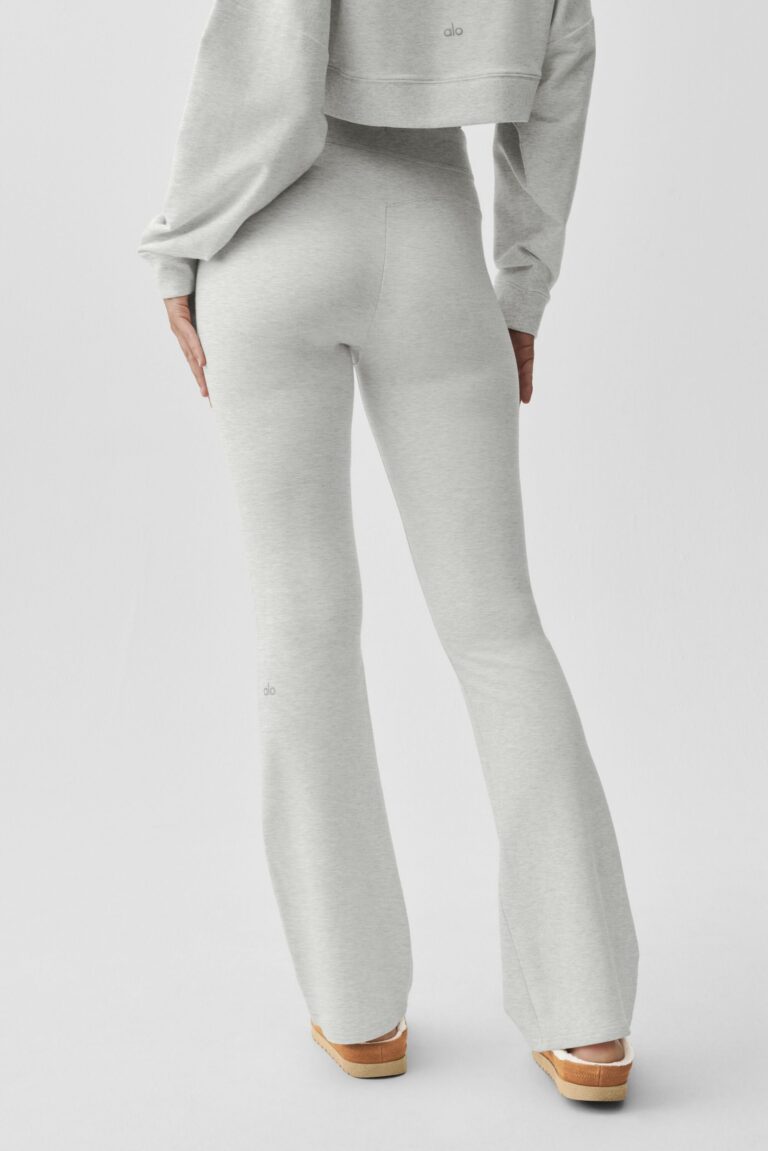 Брюки Alo Yoga Sway Bootcut Sweatpant «White Heather» Женская