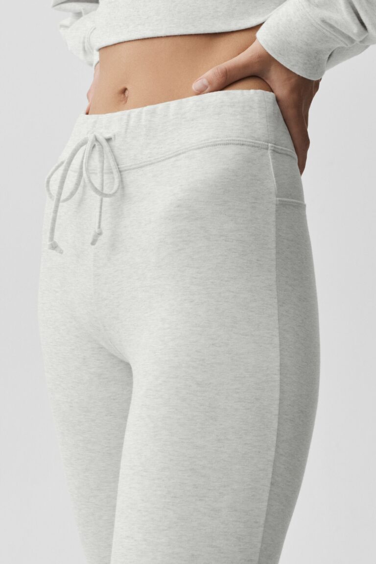 Брюки Alo Yoga Sway Bootcut Sweatpant «White Heather» Женская