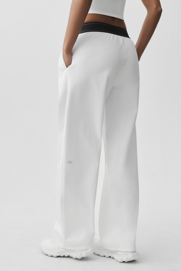 Брюки Alo Yoga Suit Up Trouser (Regular) «White» Женская