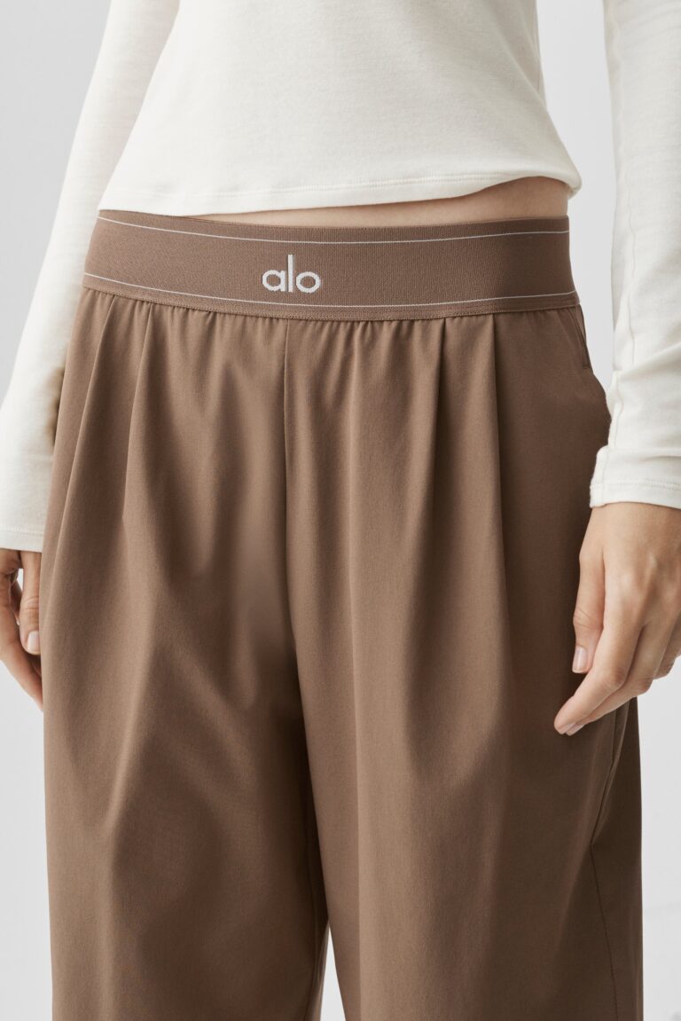 Брюки Alo Yoga Suit Up Trouser (Regular) «Java Brown» Женская