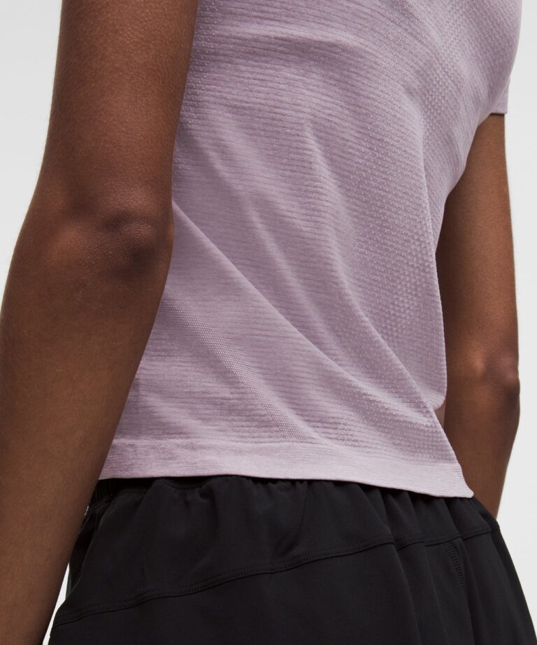 Футболка lululemon Swiftly Tech Short-Sleeve Shirt 2.0 «Lilac Pulse/Lotus Purple» Женская