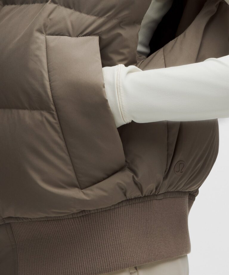 Жилет lululemon Wunder Puff Down Vest «Cypress Green» Женская