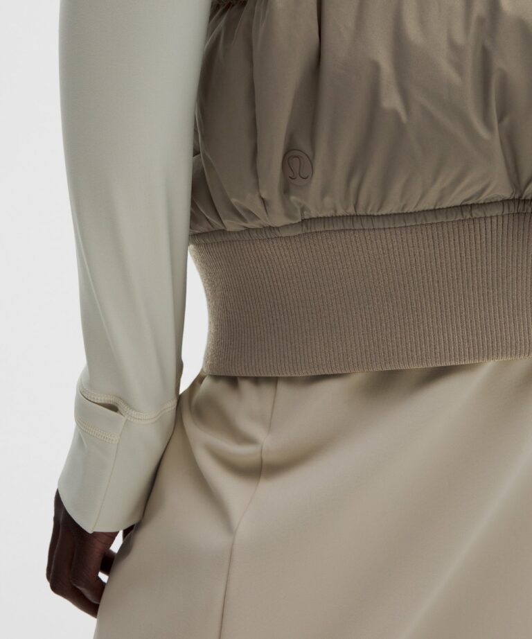 Жилет lululemon Wunder Puff Down Vest «Cypress Green» Женская