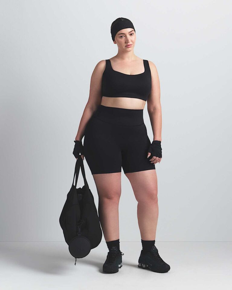 Велосипедки NikeSKIMS Matte High-Waisted 5″ Biker Shorts «Obsidian» Женская