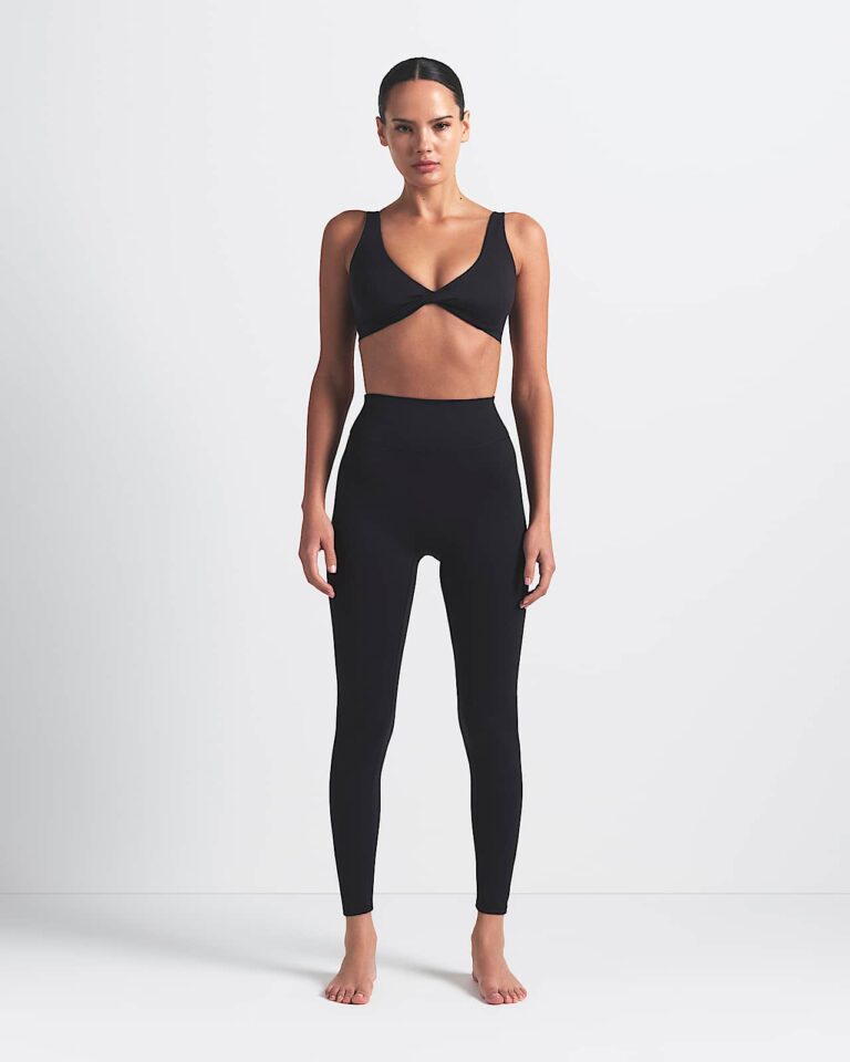 Леггинсы NikeSKIMS Matte High-Waisted 26″ Leggings «Obsidian» Женская