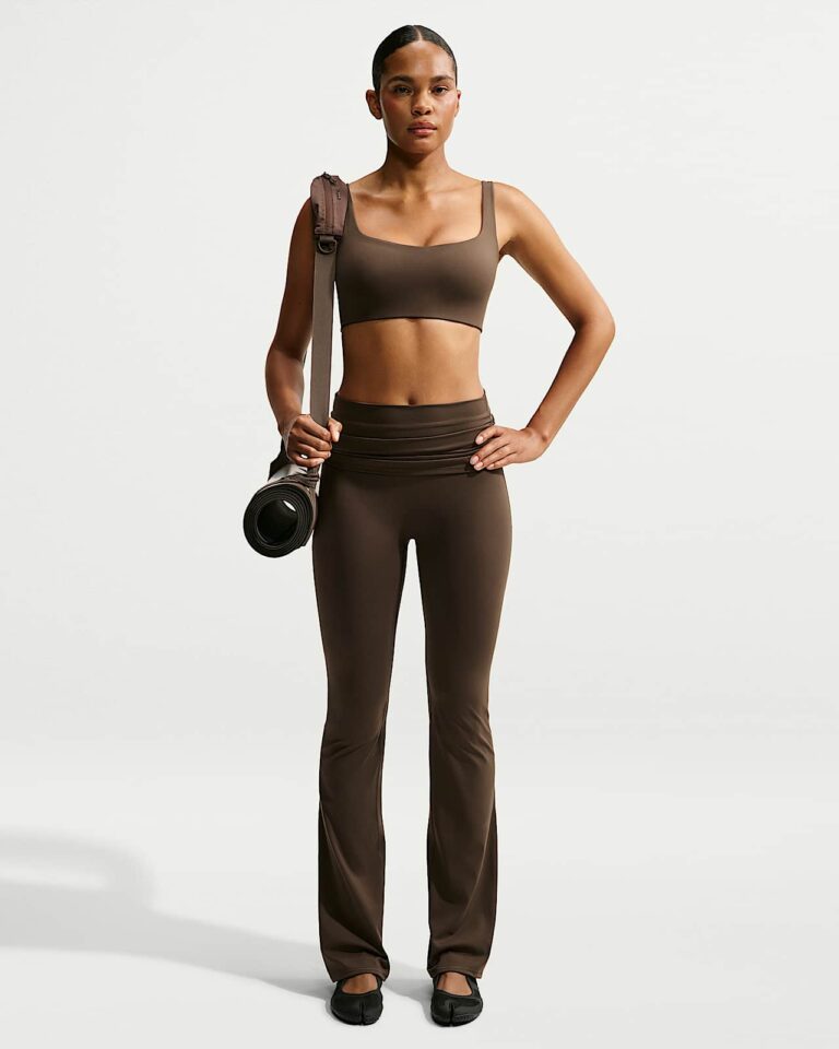 Топ NikeSKIMS Matte Scoop-Neck Bra «Dark Sepia» Женская