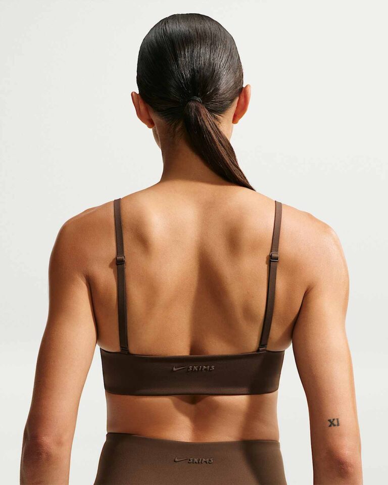 Топ NikeSKIMS Matte Micro-Scoop Bra «Dark Sepia» Женская