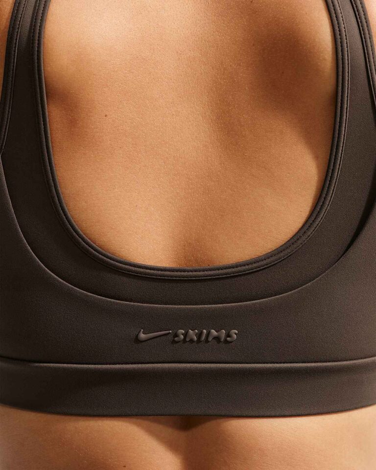 Топ NikeSKIMS Matte Double-Strap Scoop Bra «Dark Sepia» Женская