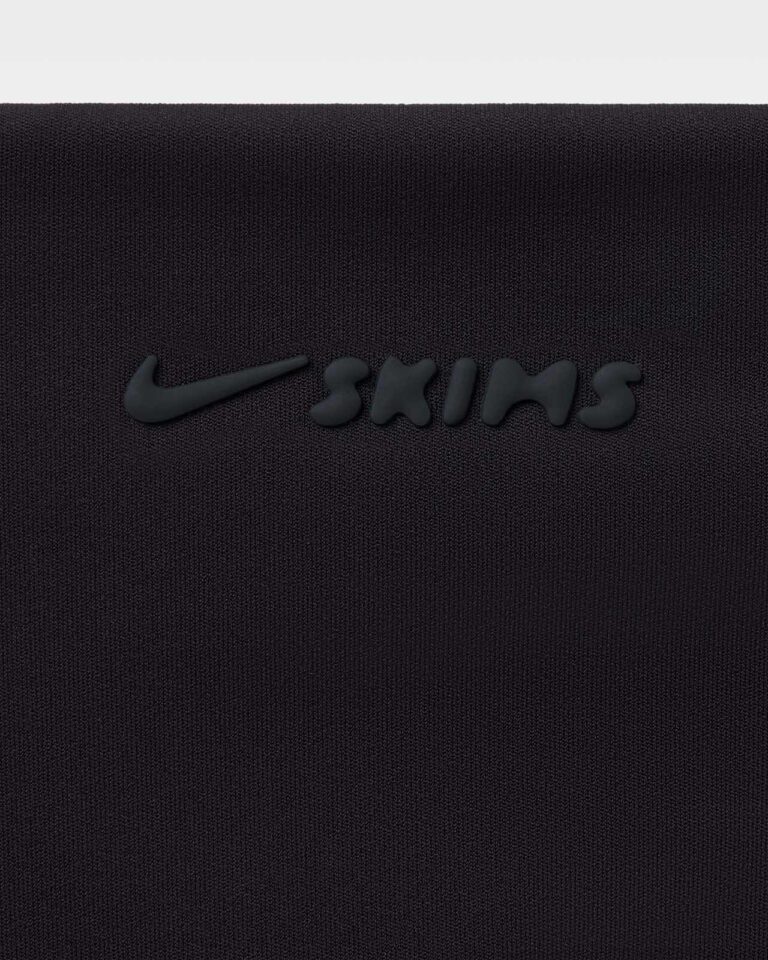Топ NikeSKIMS Matte Double-Strap Scoop Bra «Obsidian» Женская