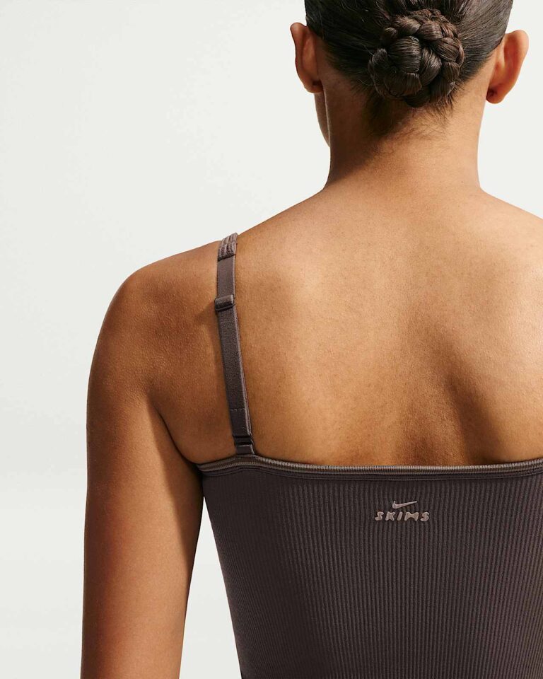 Майка NikeSKIMS Ribbed Seamless Cami Tank Top «Phoenix/Truffle» Женская