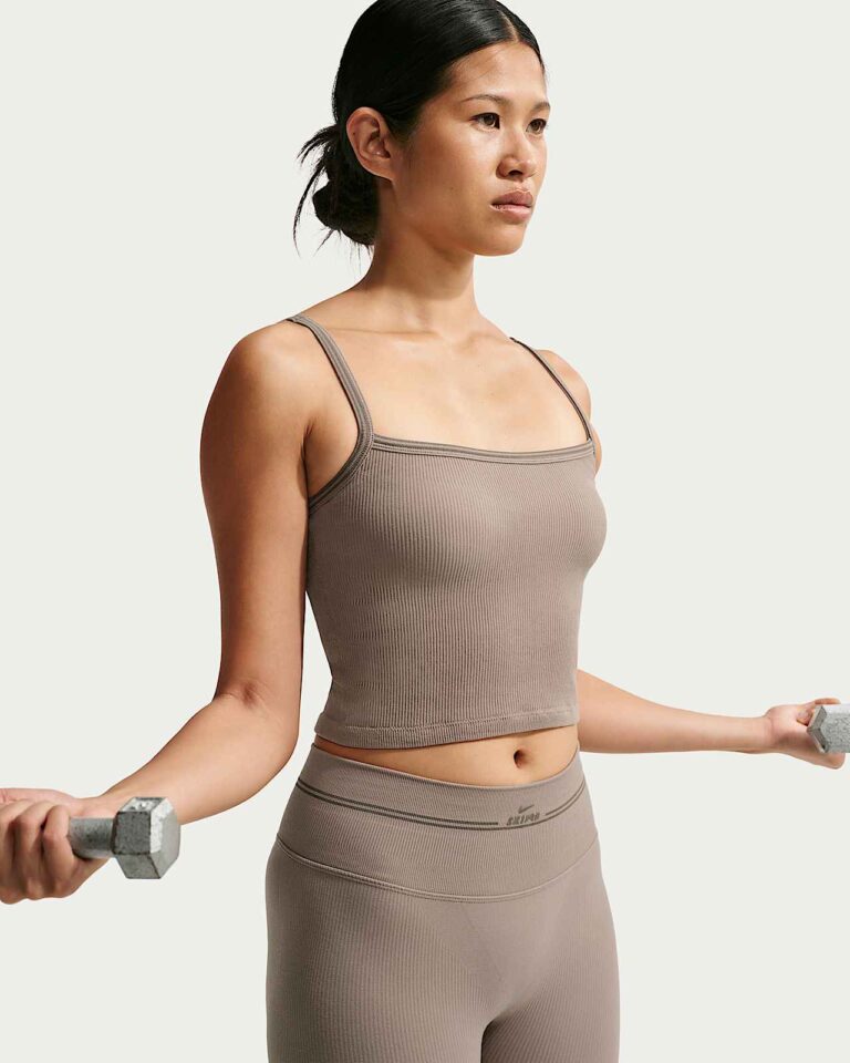 Майка NikeSKIMS Ribbed Seamless Cami Tank Top «Driftwood» Женская