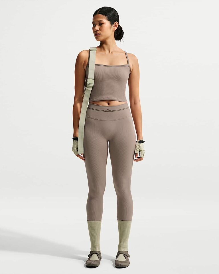 Майка NikeSKIMS Ribbed Seamless Cami Tank Top «Driftwood» Женская