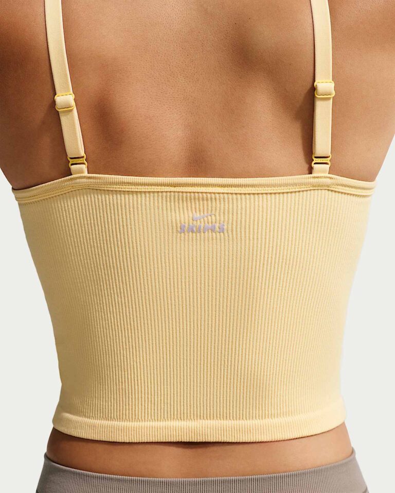 Майка NikeSKIMS Ribbed Seamless Cami Tank Top «Lemon Drop» Женская