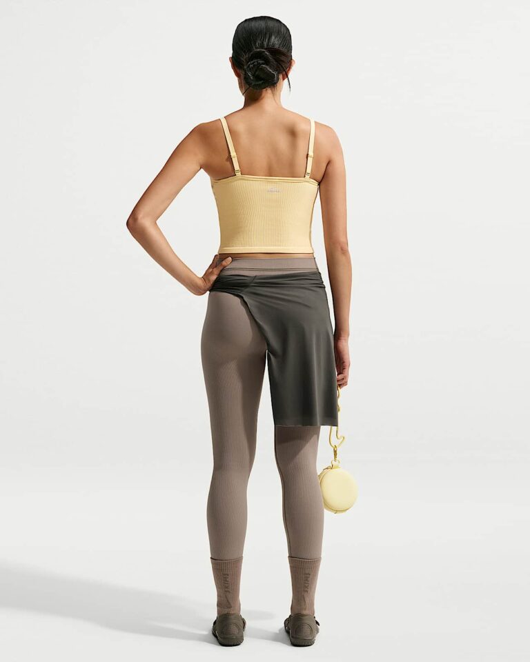 Майка NikeSKIMS Ribbed Seamless Cami Tank Top «Lemon Drop» Женская