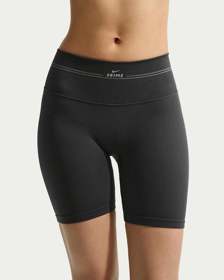 Шорты NikeSKIMS Ribbed Seamless 5″ Shorts «Obsidian/Armor» Женская