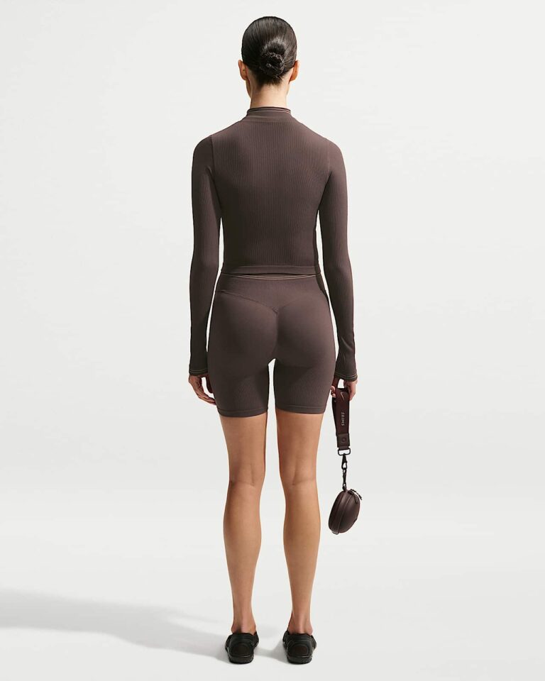 Шорты NikeSKIMS Ribbed Seamless 5″ Shorts «Phoenix/Truffle» Женская