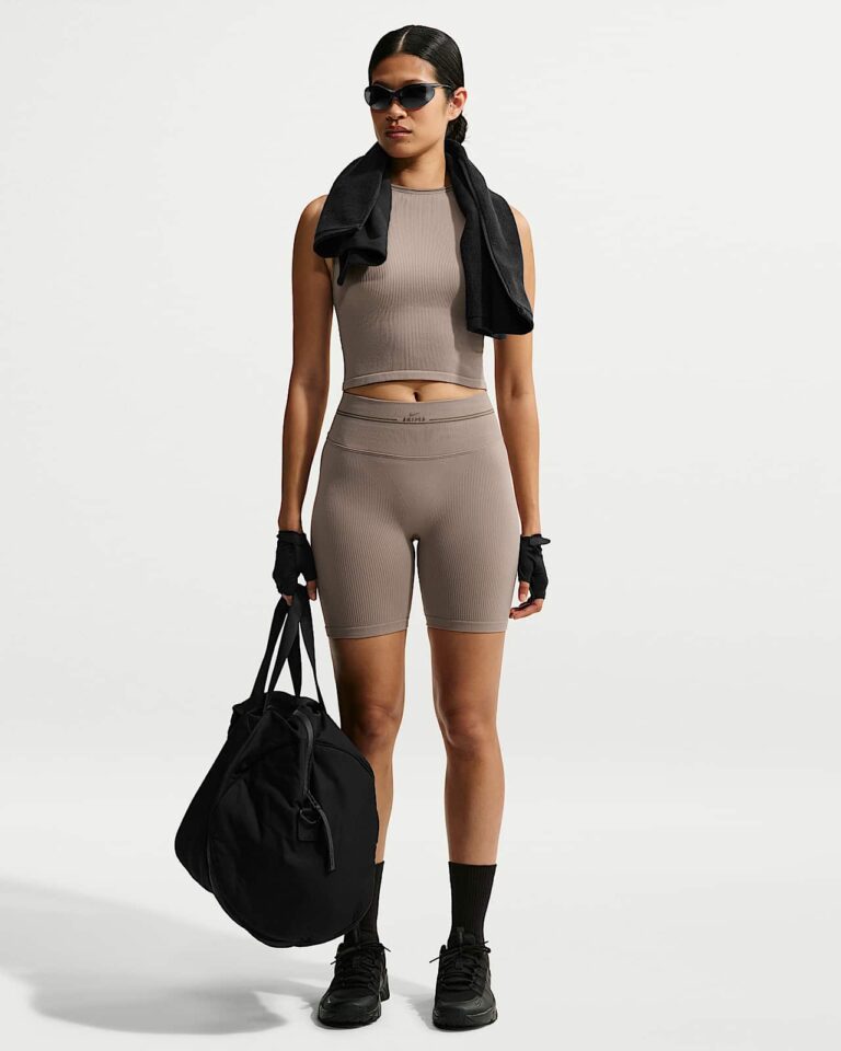 Шорты NikeSKIMS Ribbed Seamless 5″ Shorts «Driftwood» Женская