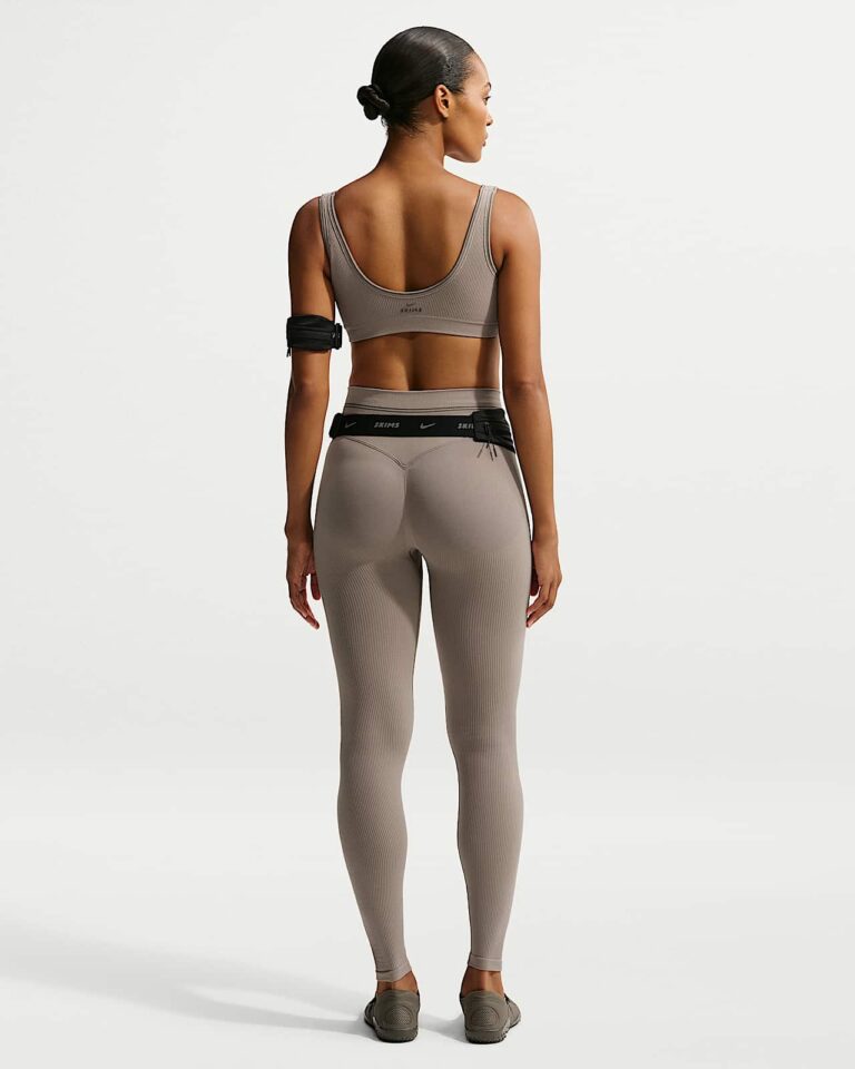 Леггинсы NikeSKIMS Ribbed Seamless High-Waisted 26″ Leggings «Driftwood» Женская