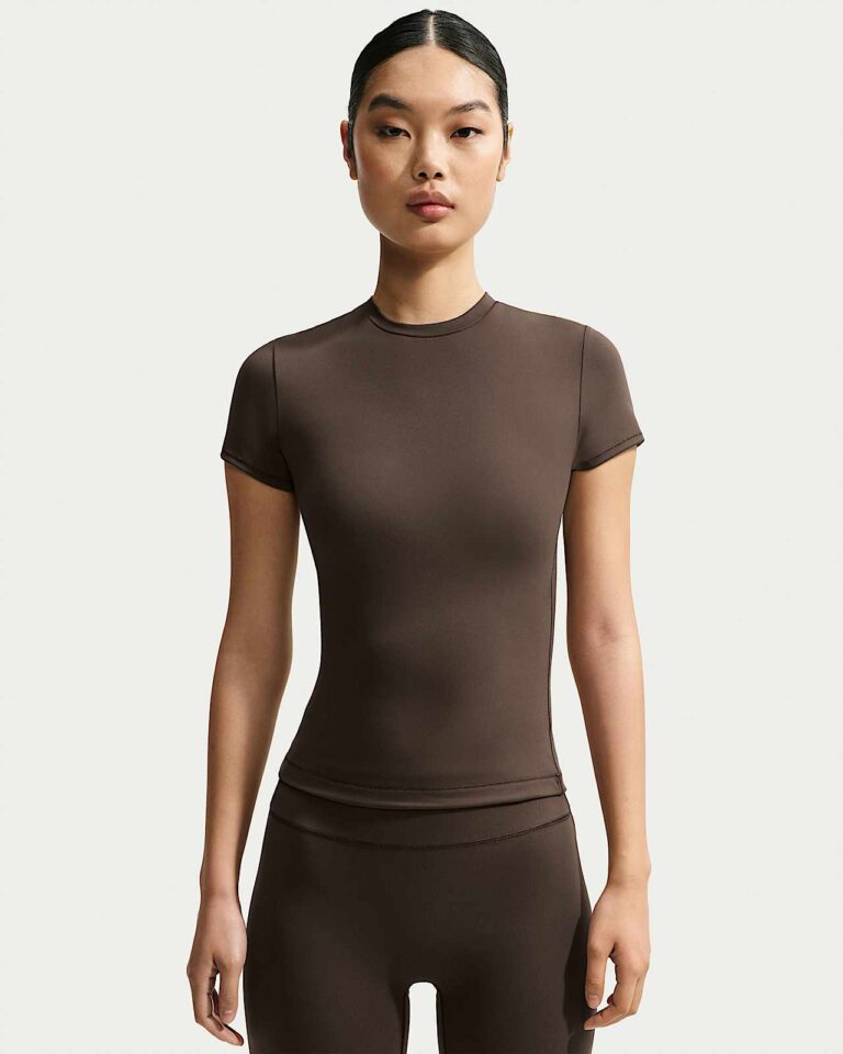 Футболка NikeSKIMS Matte Padded Baby T-Shirt «Dark Sepia» Женская